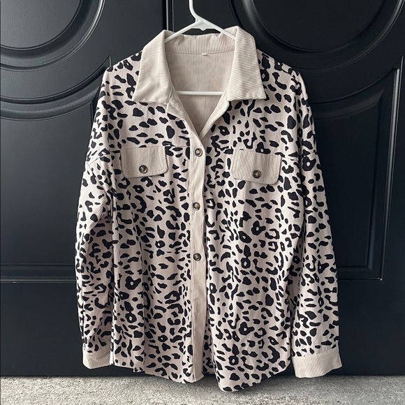 Leopard Print Button-Up Jacket - Picture 1 of 2
